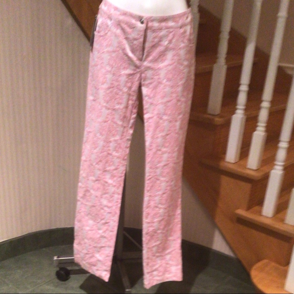 💕💕💕 3X Host Pick💕💕💕NWT Pink  jean like  brocade pants